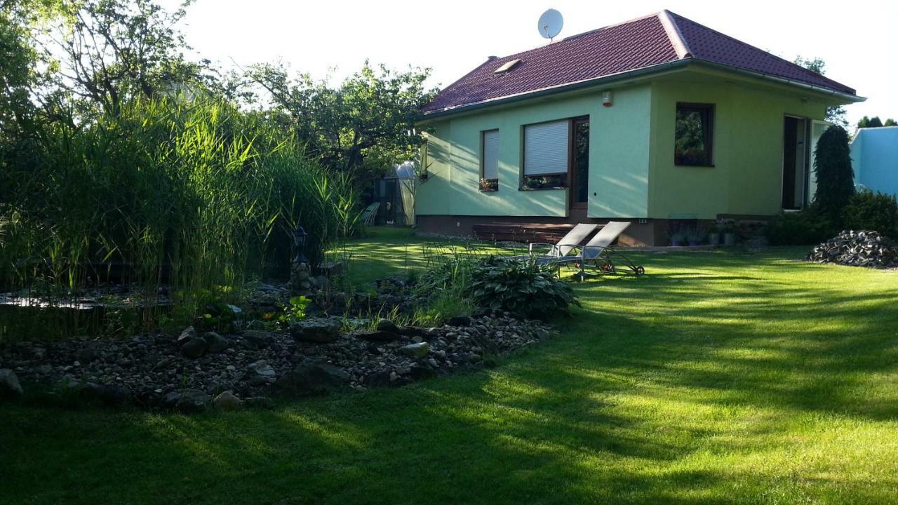 Prázdninový dům u lesa Znojmo Exterior foto
